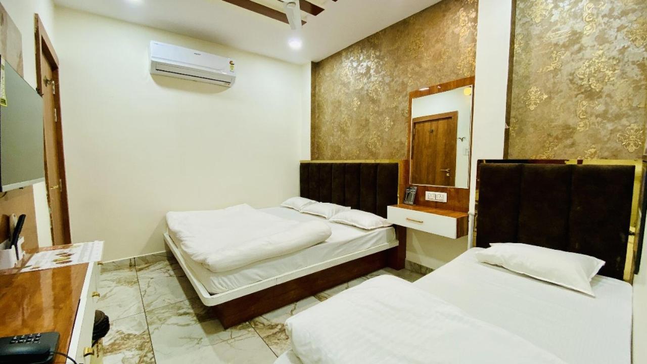 Hotel Malay Inn Ujjain Exterior photo