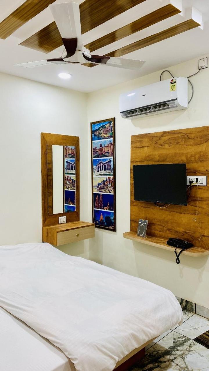 Hotel Malay Inn Ujjain Exterior photo