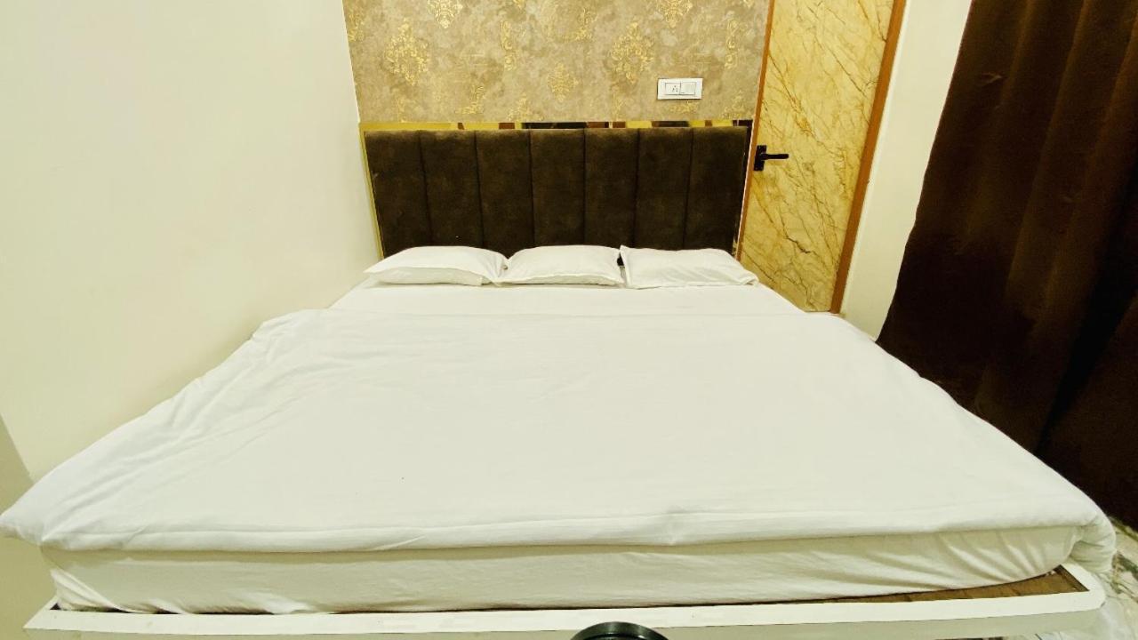 Hotel Malay Inn Ujjain Exterior photo